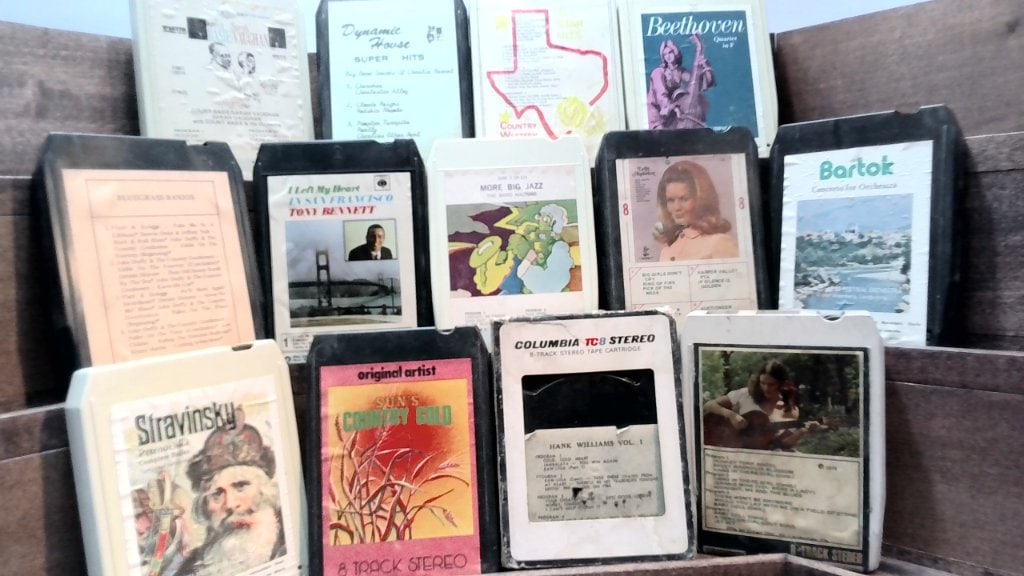 Assorted Vtg 8-Track Stereo Tape Cartridges (1 of 7)