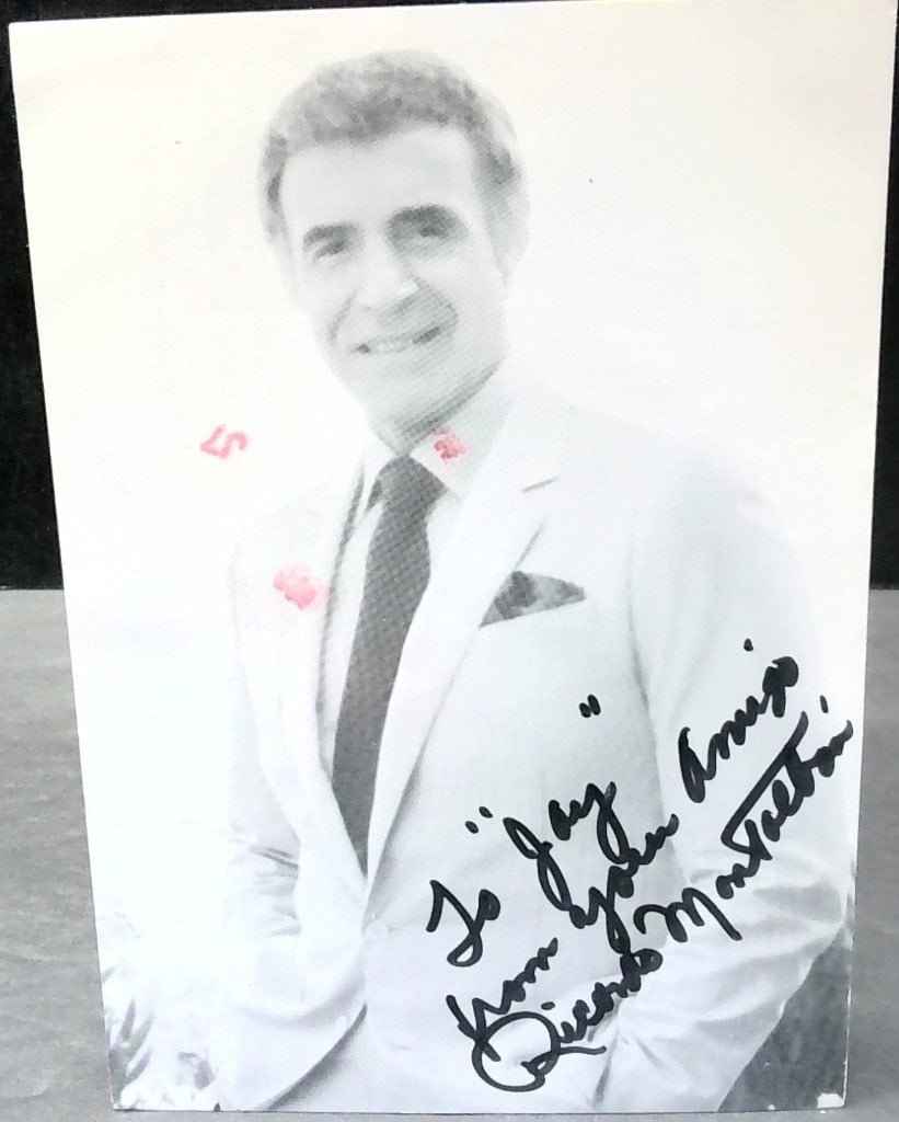 Vtg hand Signed Ricardo Montalban Photograph (1 of 2)