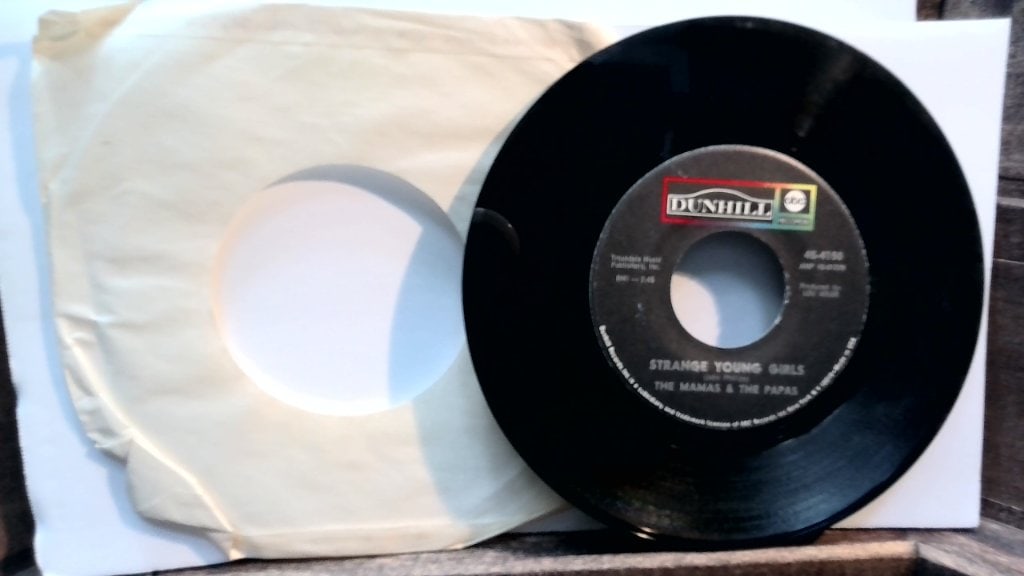 The Mamas & The Papas Vtg 45 RPM Record: The Mamas & The Papas, Strange Young Girls / For The Love Of Ivy, Vtg 45 RPM Vinyl Record, Dunhill, 45-4150, Incl Vtg Sleeve.