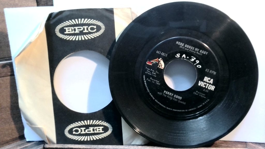 Perry Como Here Comes My Baby Vinyl Record (1 of 2)