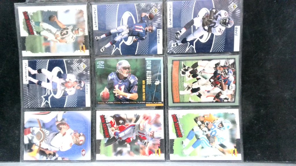 Vtg Football Trading Cards Assorted: Vtg Football Trading Cards, Drew Bledsoe, Terrell Davis, Dan Marino, Barry Sanders, John Elway, UD Choice, Pacific Crown Royale, Rookquest, Assorted Years.