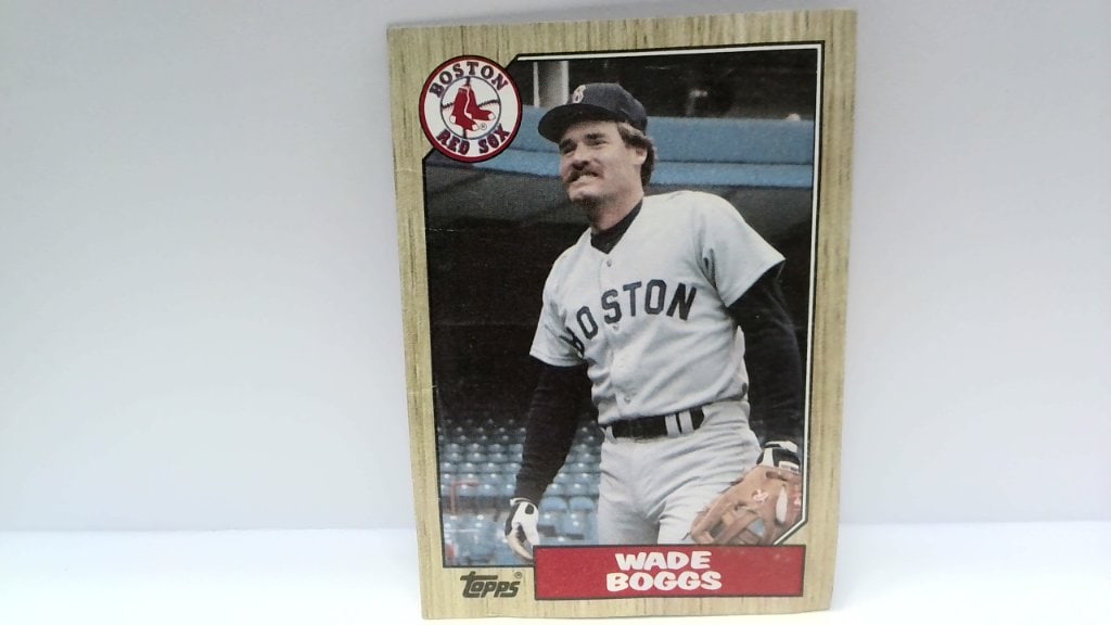 Vtg 1987 Topps Wade Boggs Baseball Card (1 of 2)