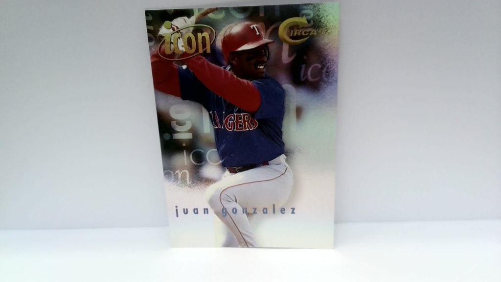 Vtg 1997 Juan Gonzalez Fleer Icon Card (1 of 2)