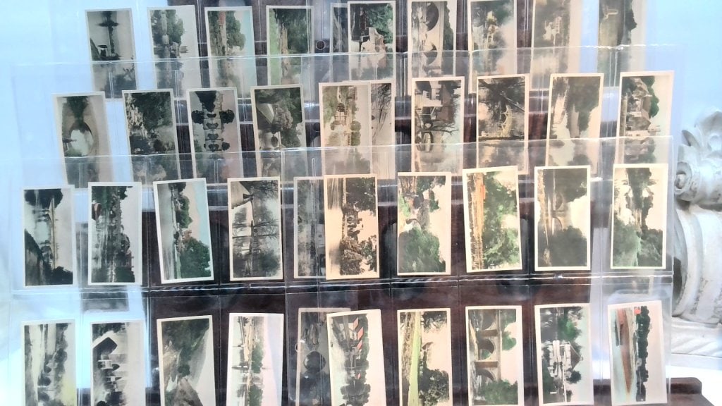 Vtg Cavanders River Valleys Cigarette Cards (1 of 15)