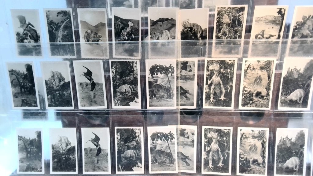 Vtg Cavanders Peeps Into Prehistoric Times Cards (1 of 8)