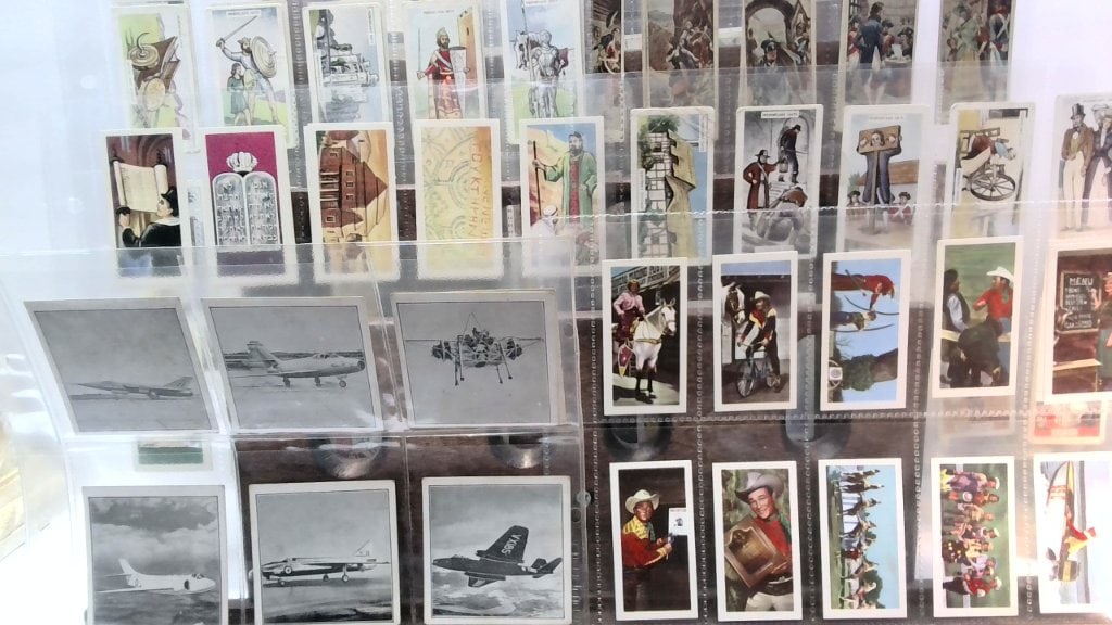 Vtg Assorted Tobacco Trade Cards In Binder: Vtg Assorted Tobacco Trade Cards, Incl Modern Aircraft, Roy Rogers Colour Series, Morning Foods Ltd Our England, Jewish Symbols And Ceremonies, Famous Escapes, Various Subjects, In Plastic Binder