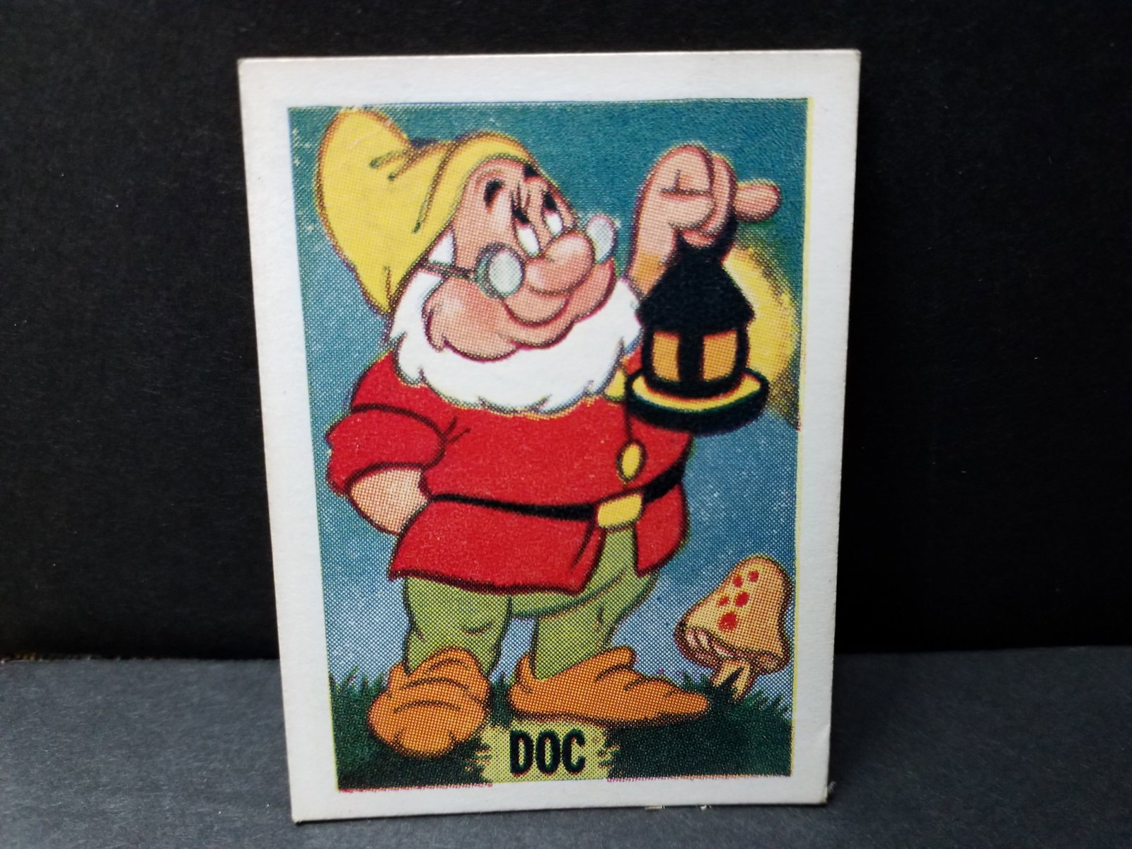 1955 Barratt Walt Disney Sweet Cigarettes Card Doc VG-VG+ (1 of 2)
