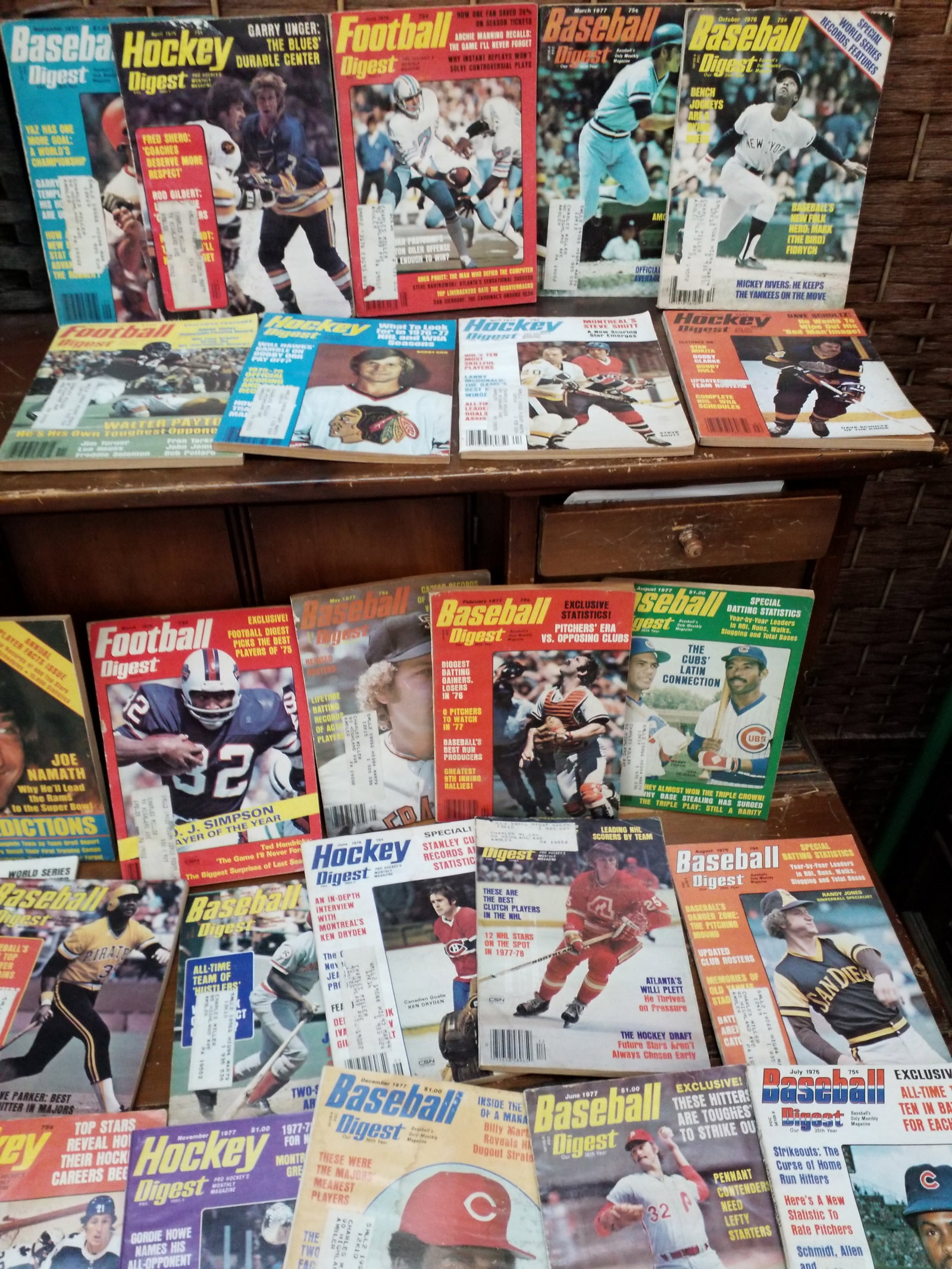 Large Lot of Baseball Hockey and Football vintage Illustrated dIgests from the 1970s Bobby Orr, OJ.. (1 of 15)