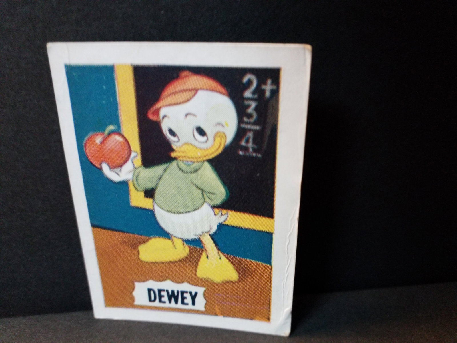 1955 Barratt Walt Disney Sweet Cigarettes Card Dewey VG-VG+: Original Walt Disney Mickeys Sweet Cigarette card, Many original Tobacco and trade cards being added to this our current auction. Please continue to check back for recent arrivals.