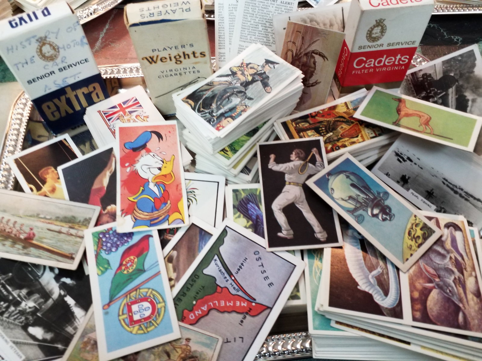 Silver Tray of a Vast Amount 100s of Early Tobacco and Tea Cards, Trade Cards Sets and Odds (1 of 6)