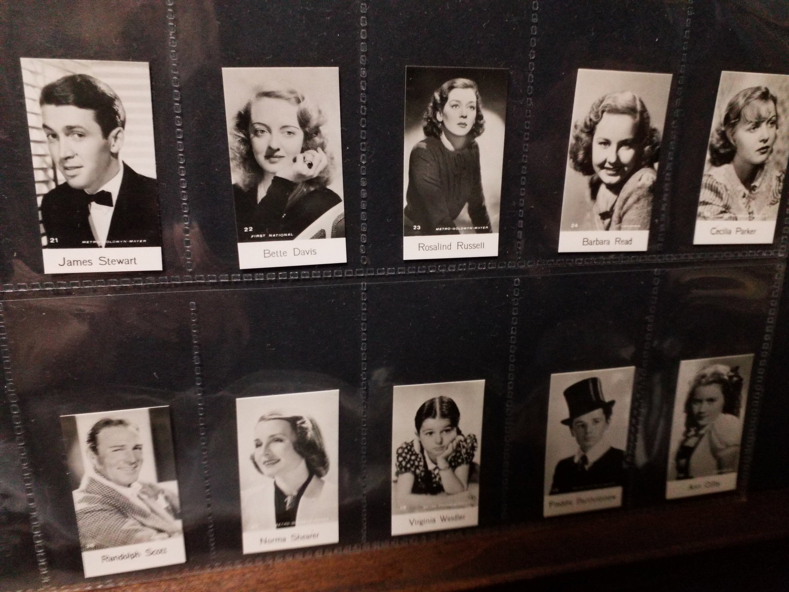 Trade Cards Set 1940 Bridgewater Film Movie Stars 8th Series Cards Set of 48 real photos (1 of 10)