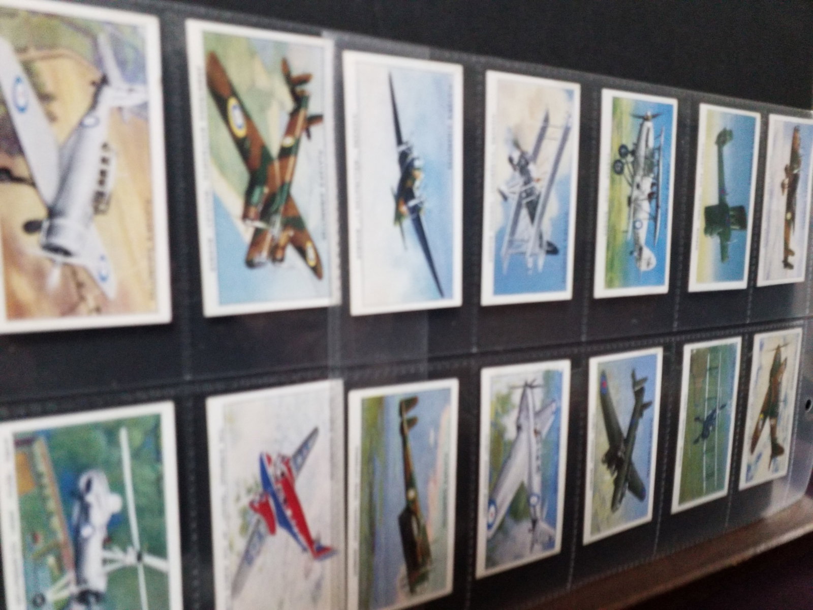 Aircraft of The Royal Air Force 1938 John Player Tabacco Cards 50 Card Set Complete Set: Original Complete set in protector sheets. In Very Good Condition. Many other tobacco cards sets available.