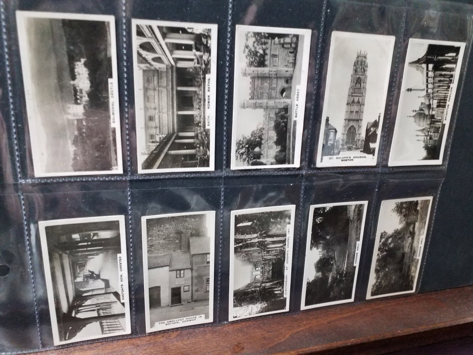 Westminster Tobacco British Royal And Ancient Buildings 1st Series Cigarette cards set of 48: Real photos. Original complete set in protector sheets. In very good condition. Other sets and collections being added to this our current auction.
