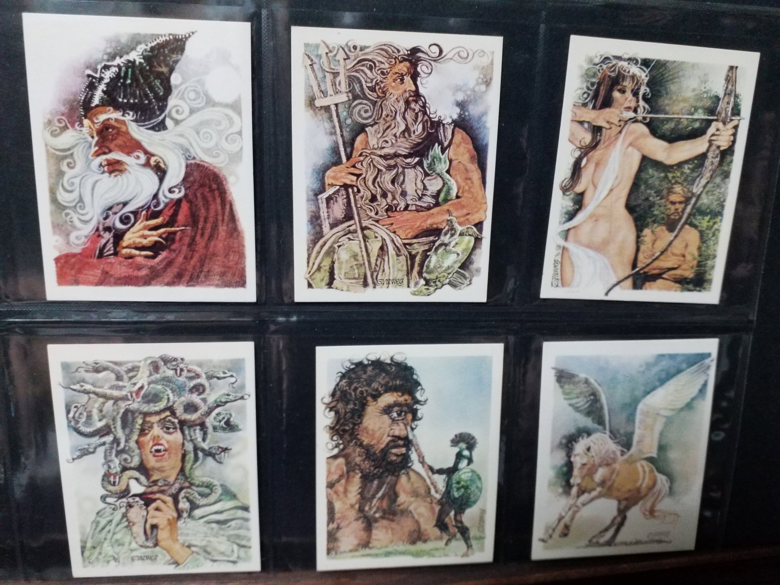 Medusa , Vampires John Player & Sons Tom Thumb Cigar Cards Myths & Legends 1981 Complete Set 32 (1 of 8)