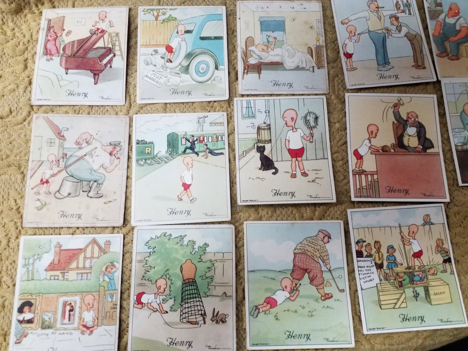 1935 A nice Original Lot of 24 Henry Comic Strip Cards by Wix Kensitas Tobacco cards (1 of 6)