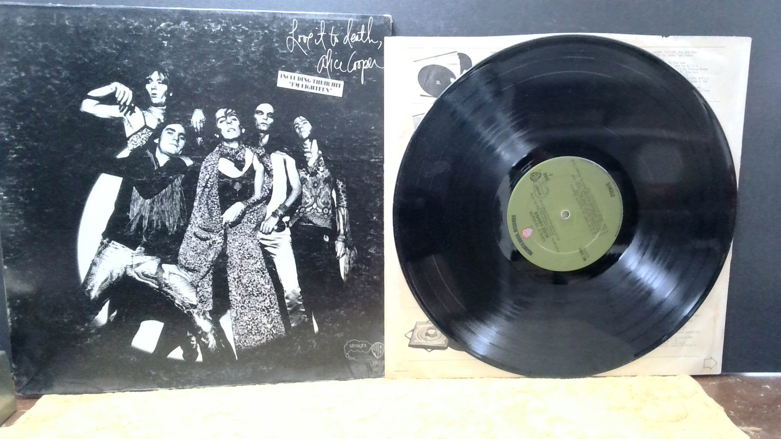 Alice Cooper Love It to Death 12" Black Vinyl LP 33 RPM Warner Bros. Rock Clean LP: Nice Original sleeve and record, lp plays well, original sleeve, worn label,, a few scratches, still plays pretty well. . I have noted any surface scratches in the condition description. If there are 
