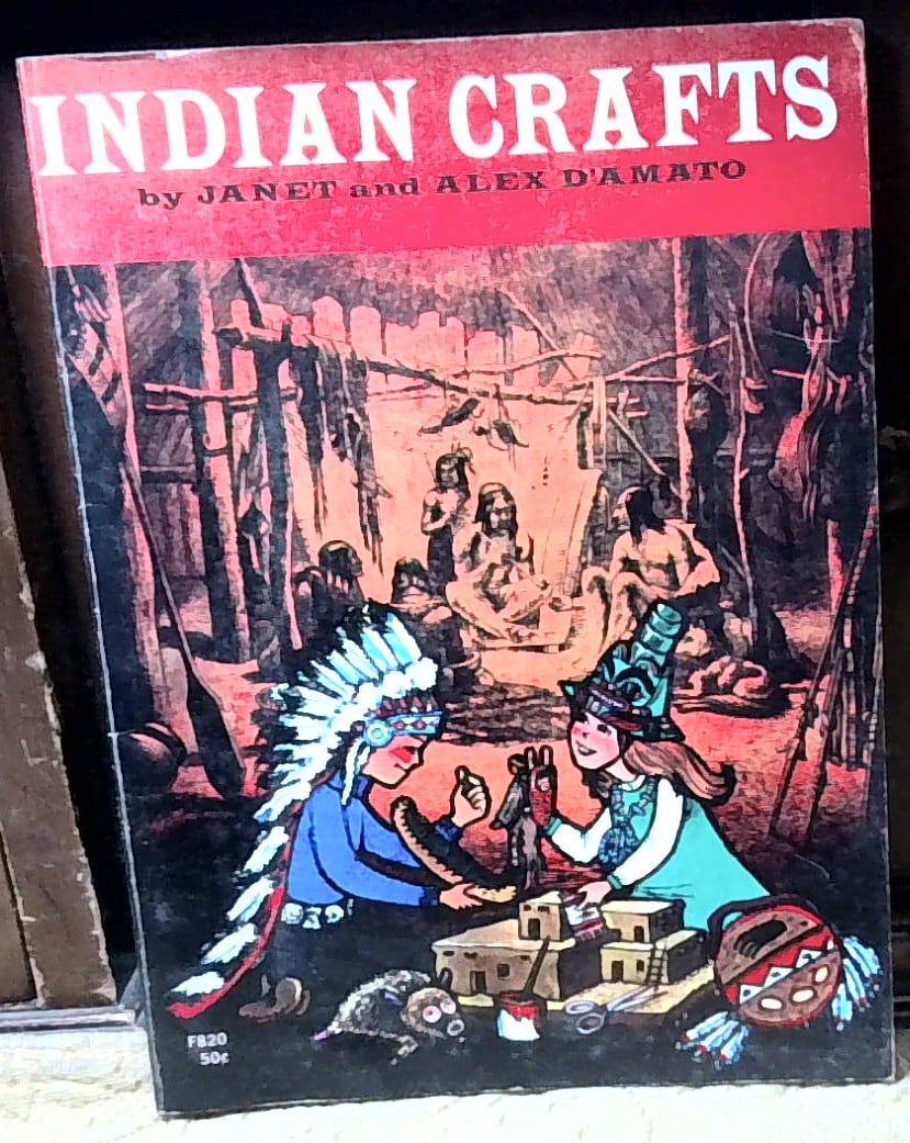 Vintage Indian Crafts Book Janet & Alex D'Amato First Printing, 1968 Sioux Indians VG+ (1 of 9)