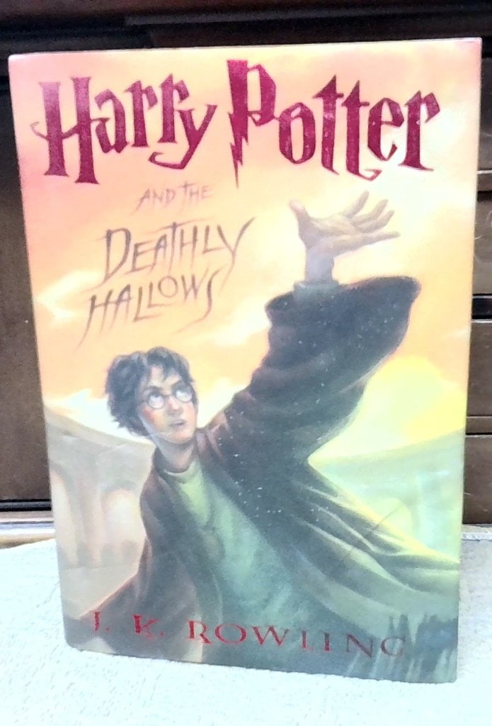 Harry Potter And The Deathly Hallows First Ed (1 of 4)