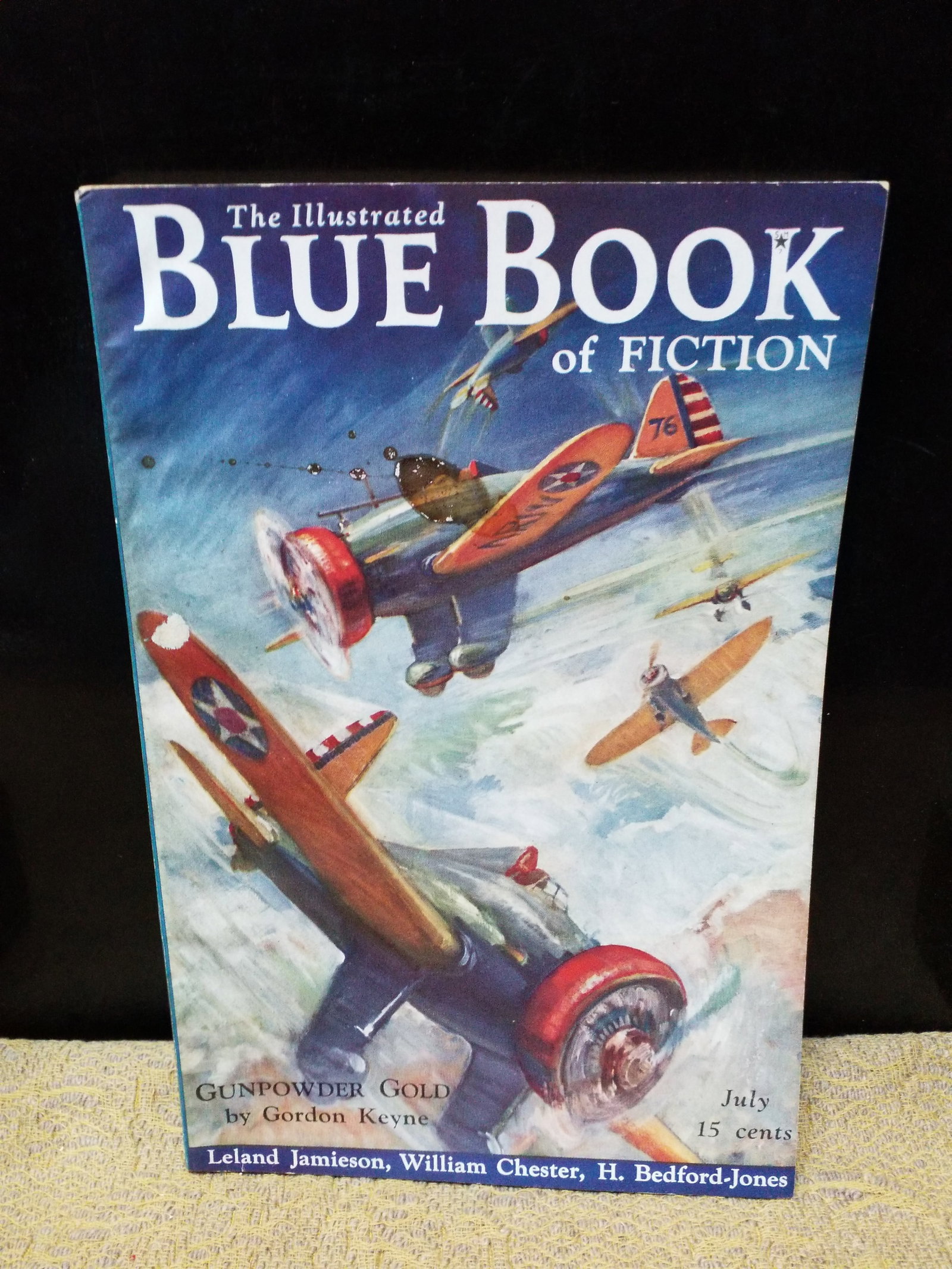The Illustrated Blue Book Of Fiction July 1937 war plane cover VF (1 of 10)