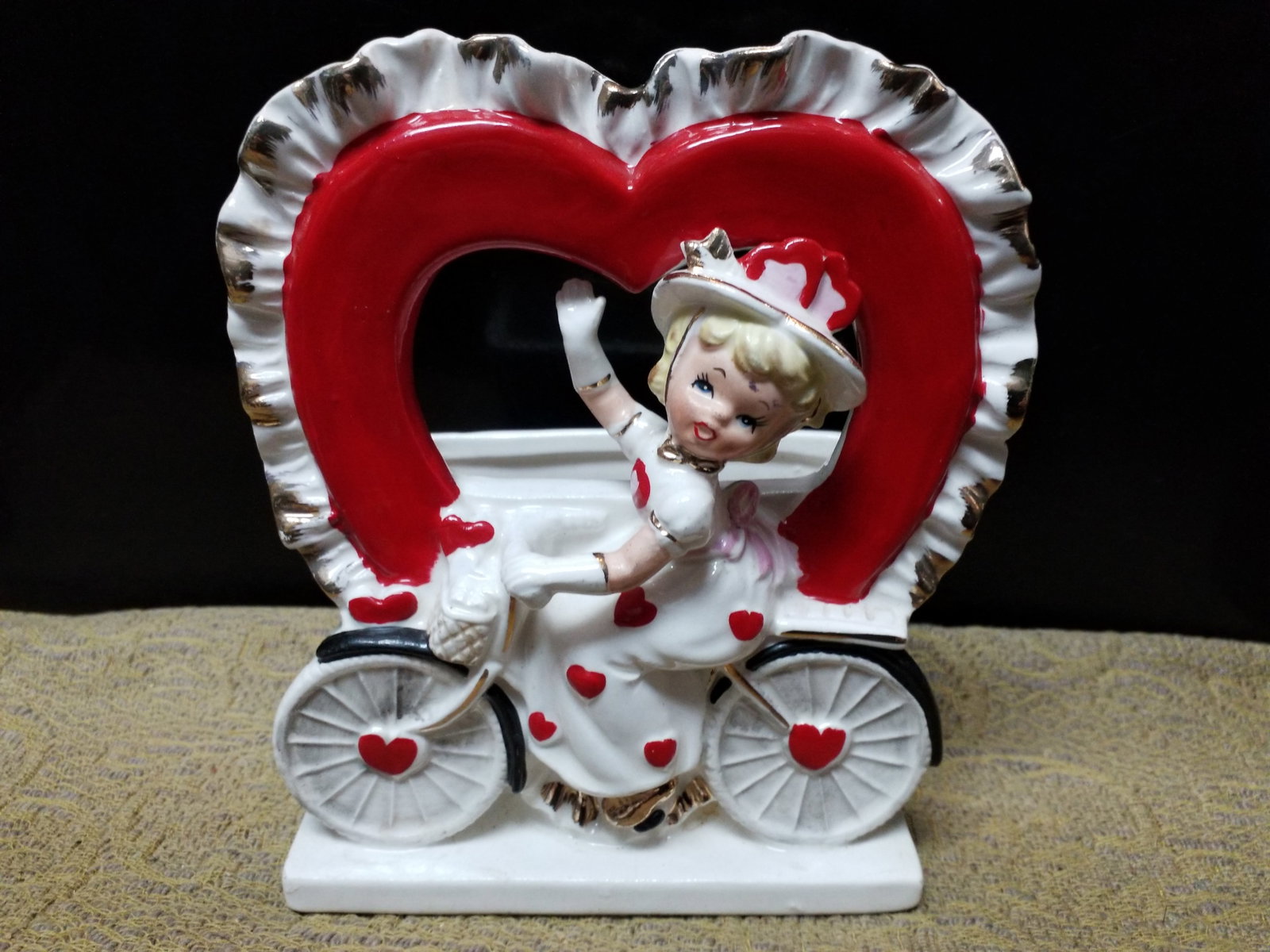 Vintage Mid Century Valentines Hearts Bicycle Planter Marked Relpo Chicago #A1514 Excellent: In Excellent condition, Number marked on bottom, with makers label.