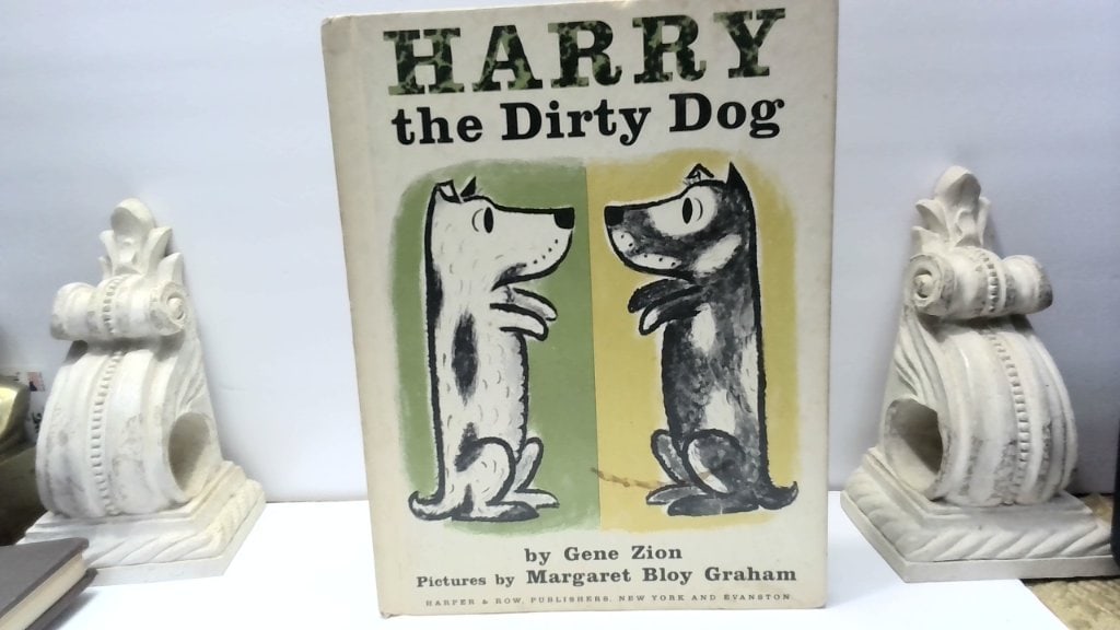 Harry The Dirty Dog Children's Book (1 of 6)