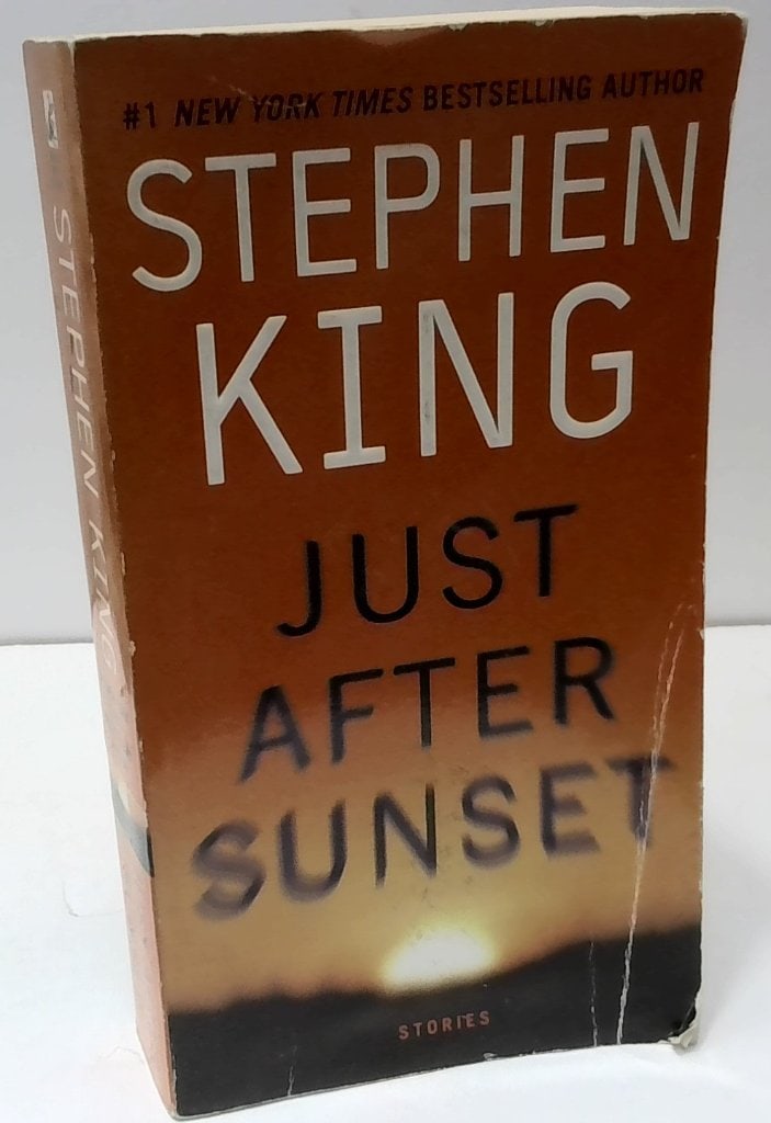 Stephen King Just After Sunset Paperback: Stephen King, Just After Sunset, Stories, Pocket Books, 2009 Paperback Edition, Collection Of Short Stories.