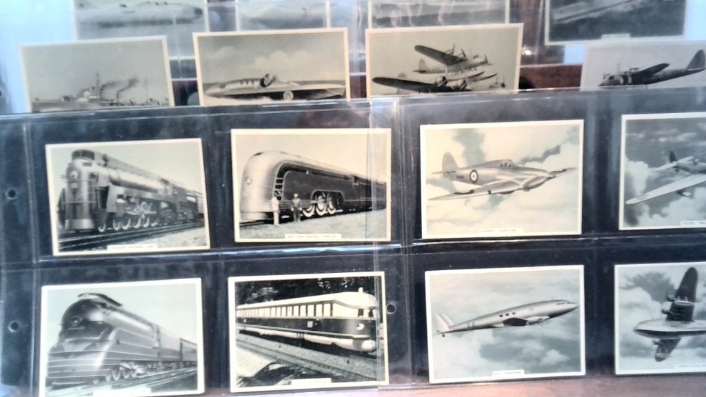 Ardath Tobacco Speed Trade Cards Series Of 25: Ardath Tobacco Co Speed Land Sea & Air Trade Cards, Series Of 25, B&W Illustrations, In Protective Plastic Binder Pages.