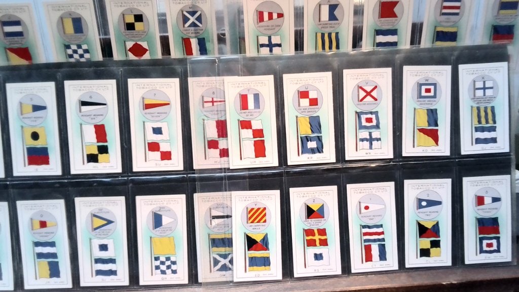 International Tobacco Code Of Signals Cards: International Tobacco Co Ltd International Code Of Signals, Series Of 50, Full-Color Illustrations, Protective Plastic Binder Pages.