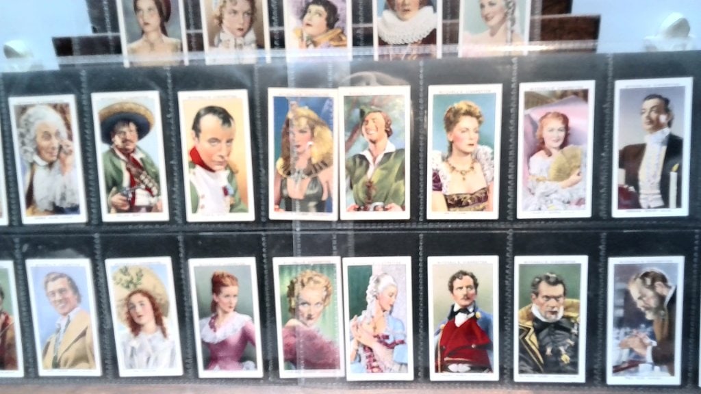 Stephen Mitchell Stars Of Screen & History Cards: Stephen Mitchell & Son, Stars Of Screen & History, Series Of 25, Color Illustrations, Protective Plastic Binder Pages.