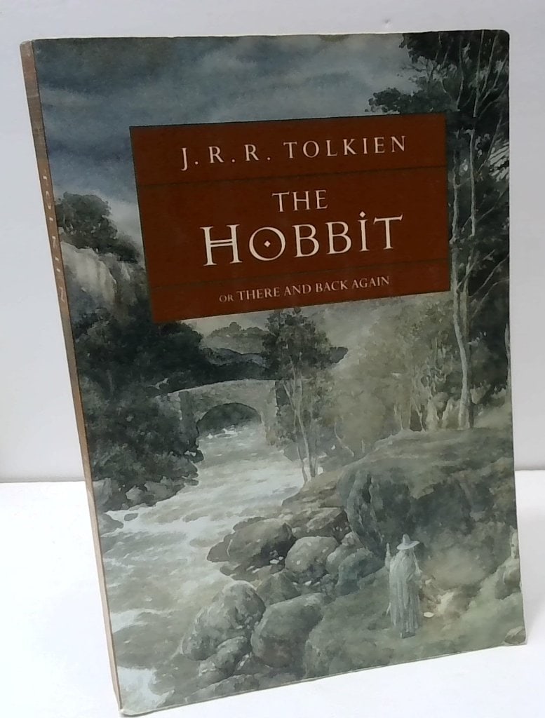 J.R.R. Tolkien The Hobbit Softcover (1 of 8)