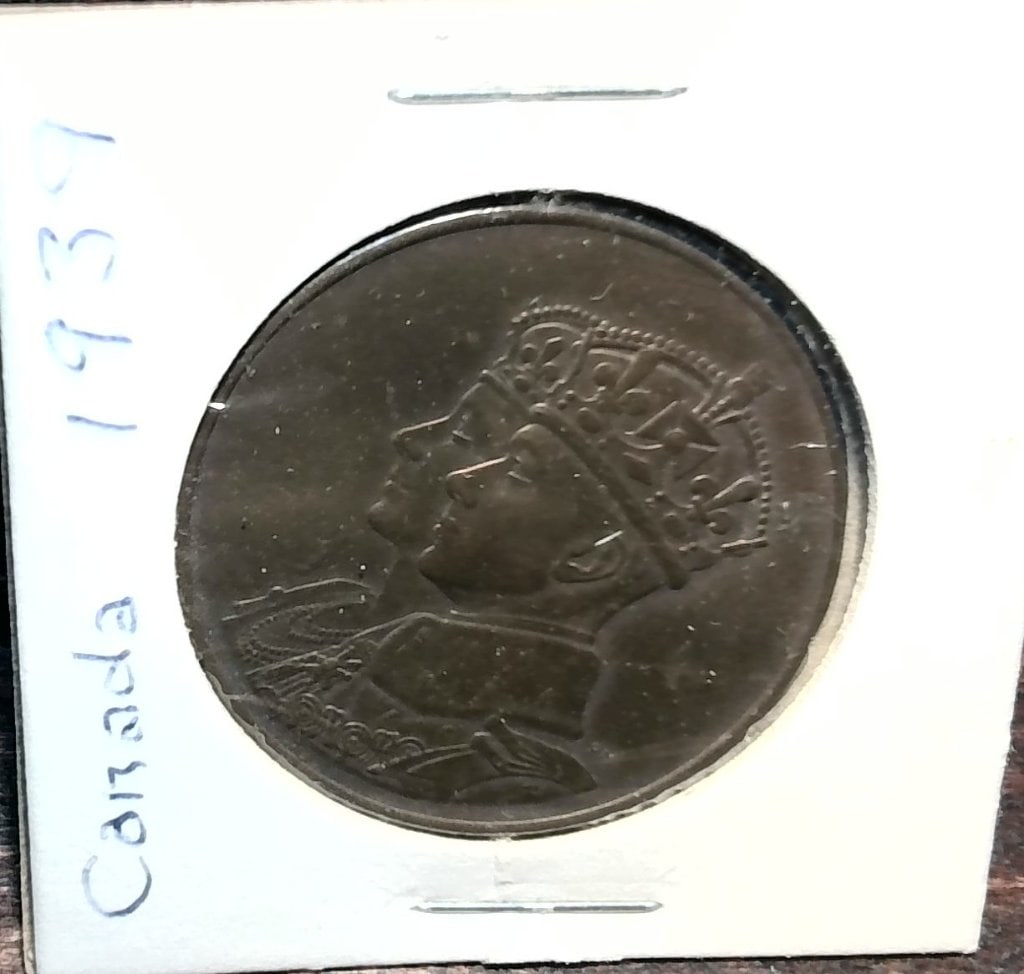 Vtg 1939 Canada Silver Dollar (1 of 2)