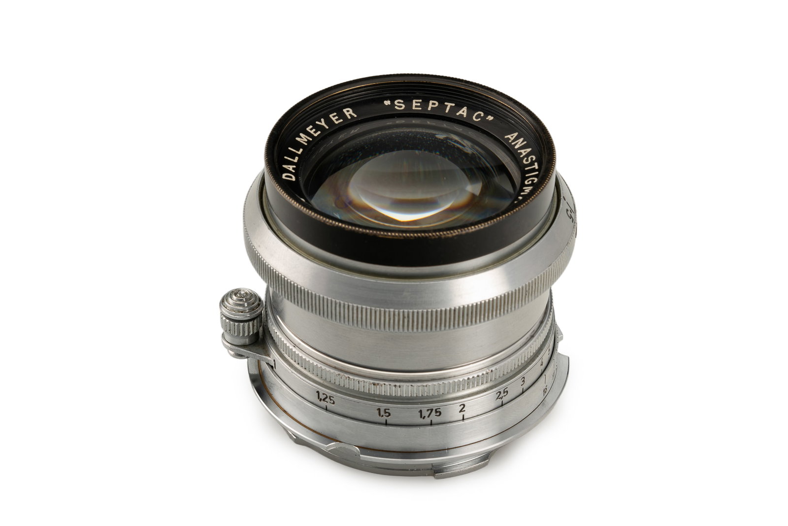Dallmeyer Septac Anastigmat 1.5/2": Year:c.1952 Sn:303030 A very rare, fast Dallmeyer lens modifed to Leica M coupling, with working iris diaphragm and good optics, showing only some cleaning marks on the front and rear elements, intere
