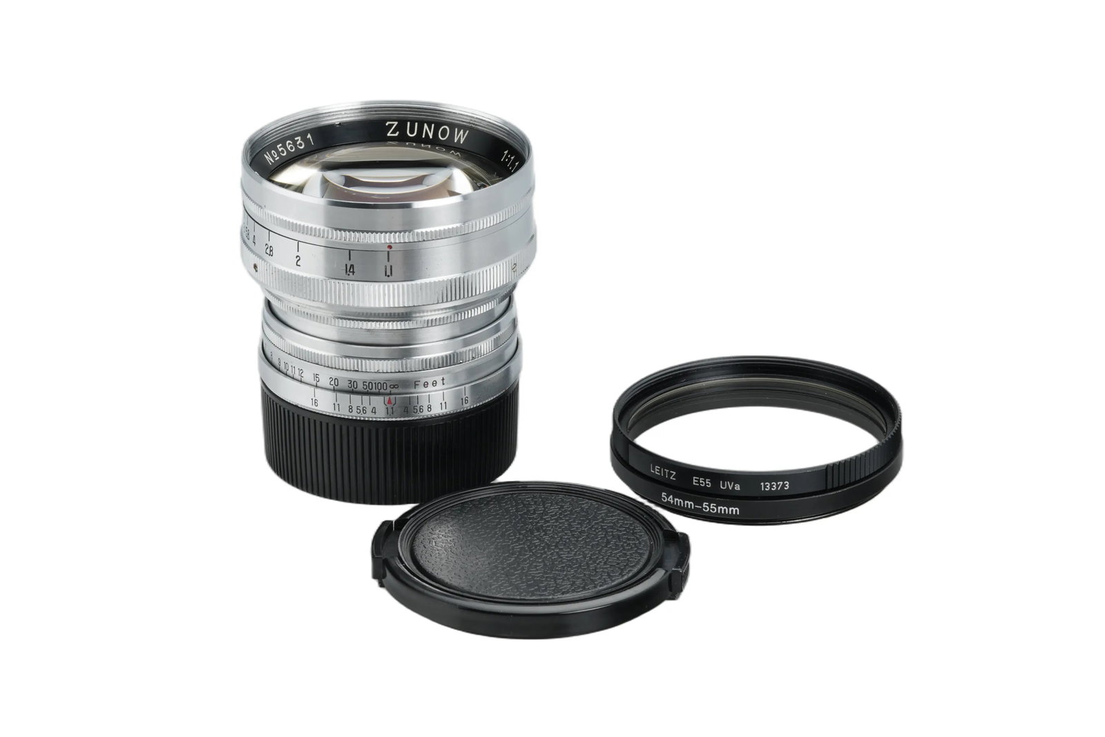 Zunow Opt.Co. f. Leica M39 1.1/5cm: With a beautiful chrome finish, this exceptionally scarce Zunow is presented in beautiful condition with clear optics, noting only minor internal dust and surface cleaning marks, and includes a filter