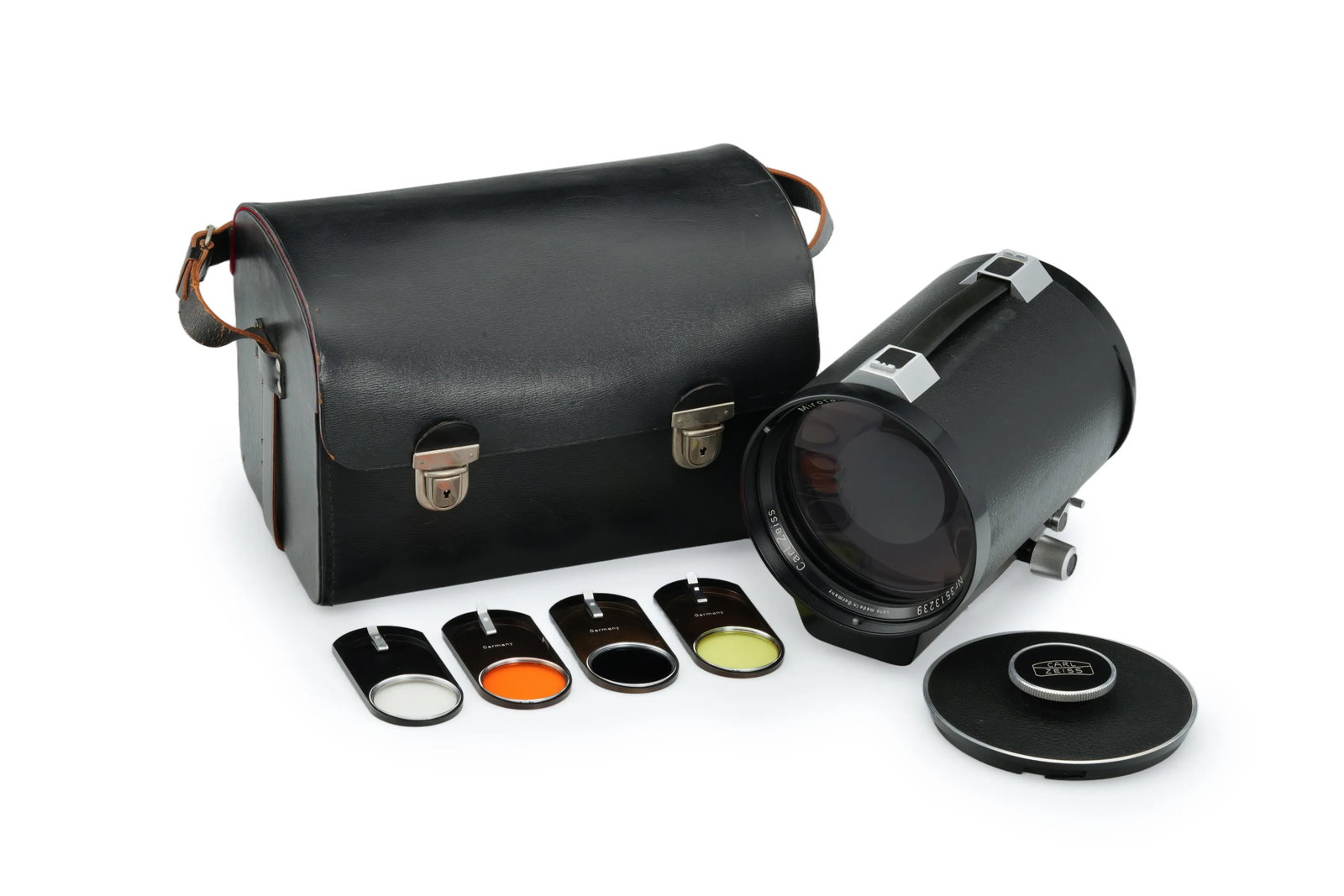 Carl Zeiss f. Contarex Mirotar 4.5/500mm: Rare! A legendary catadioptric(mirror)lens produced in extremely limited quantities-estimated at only 200 units total. As one of the fastest 500mm mirror lenses ever made, it features a robust