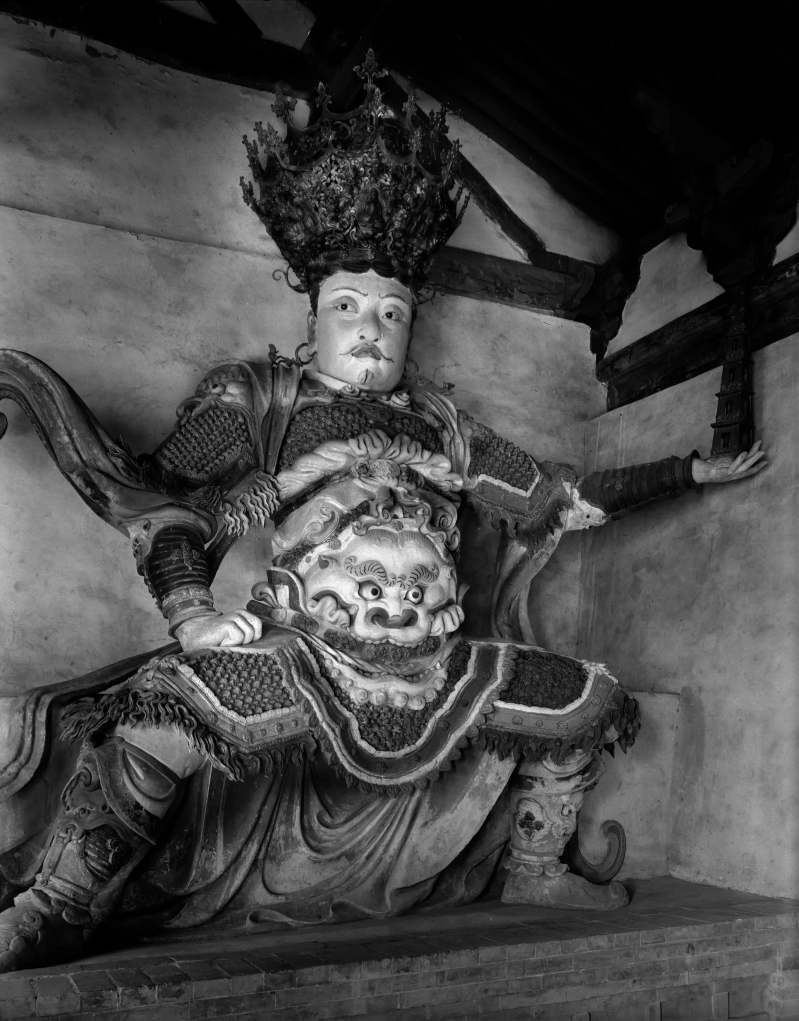 Pujing Temple-Ming Dynasty Guardian Kings, No.2: Print Date: 2026.1 Medium: Hand-made gelatin silver print (artist-printed) Edition: 1/5 Framing: Museum-grade framing Signature: Signed by the artist Focusing on the Ming-dynasty Guardian Kings