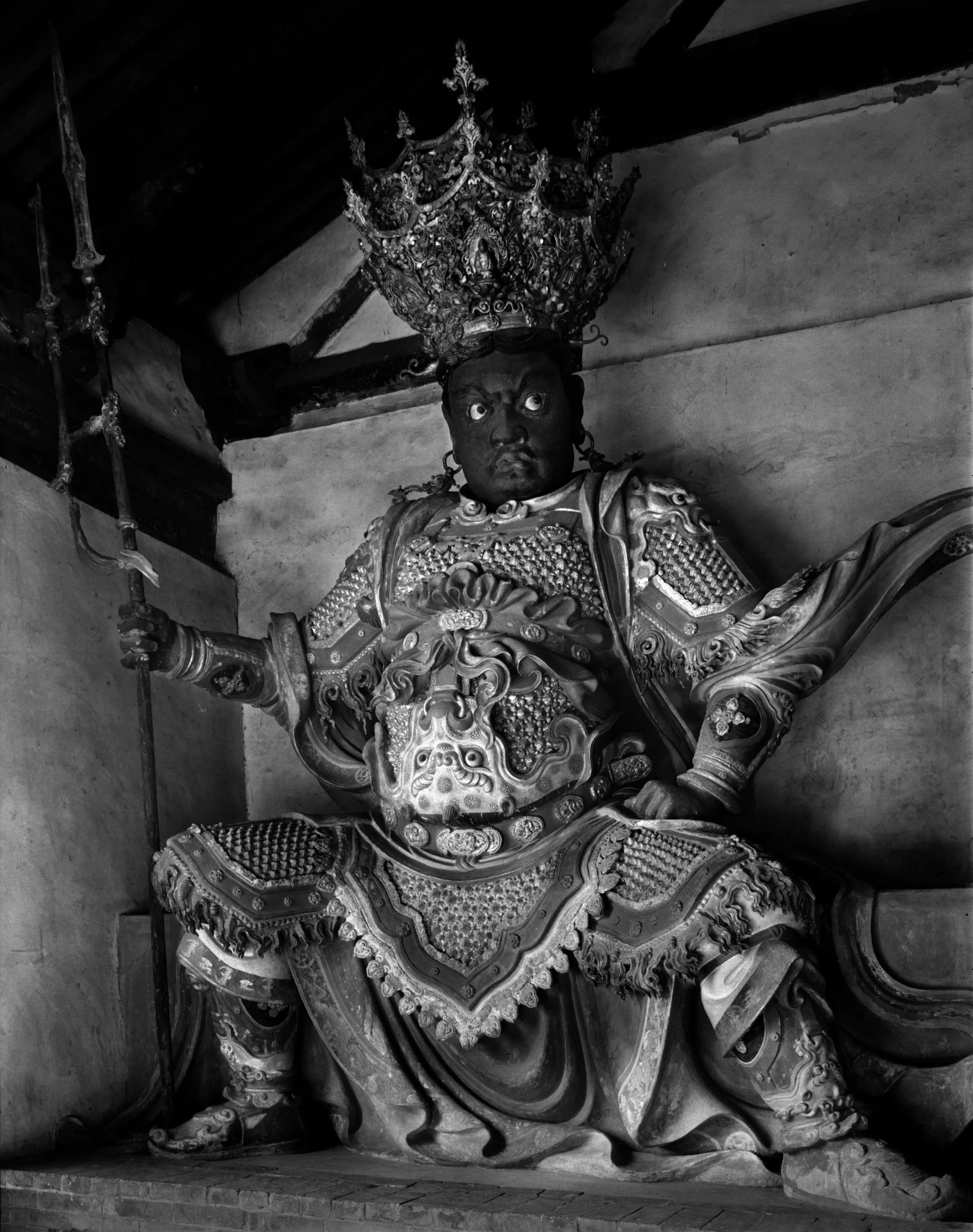 Pujing Temple-Ming Dynasty Guardian Kings, No.3: Print Date: 2026.1 Medium: Hand-made gelatin silver print (artist-printed) Edition: 1/5 Framing: Museum-grade framing Signature: Signed by the artist Focusing on the Ming-dynasty Guardian Kings