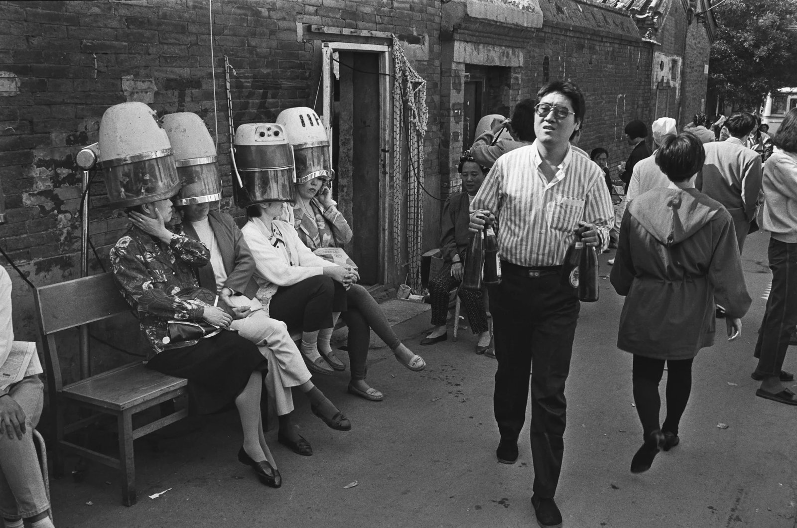 Hutong Scene: Series: Humanism in China, Work No. 029 Location: A hair salon in Xiangya Hutong, Xicheng District, Beijing Medium: Digital giclee print Edition: 1/10 Signature: Signed by the artist Photographed on