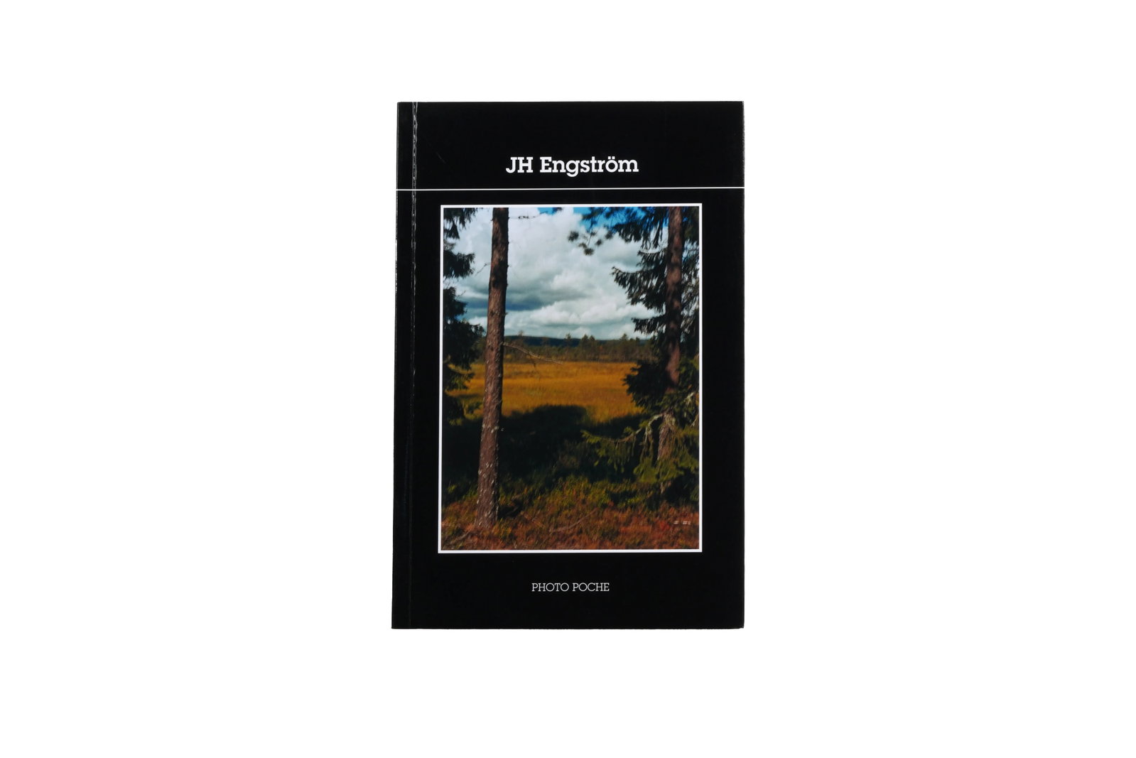 Photo Poche: JH Engstrom, signed copy: Publisher: ACTES SUD Series: Photo Poche No.167 Edition: Signed copy JH Engstrom (b. 1969) is a Swedish photographer, filmmaker, and author who lives and works between Paris and Varmland, Sweden.