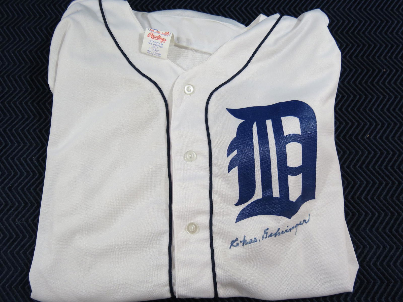 signed tigers jersey