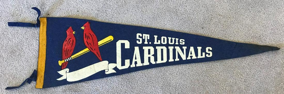 1940s ST. LOUIS CARDINALS Full Size Soft Pennant: This St. Louis Cardinals pennant measures 25.5 inches long and 7.5 inches from top to bottom to the far left where the reinforced felt is. Â The colors on this pennant are quite vibrant as is the le