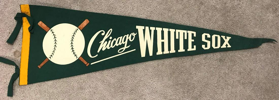 1940s CHICAGO WHITE SOX Full Size Soft Pennant (1 of 6)