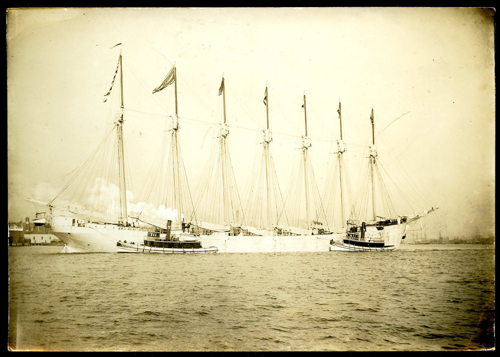 c. 1905 Thomas W Lawson Seven-masted Schooner: Built in 1901 and sunk in 1907. 5 x 7. VG-EX condition. Thomas W. LawsonÂ was a seven-masted, steel-hulledÂ schoonerÂ built for the Pacific trade, but used primarily to haulÂ coalÂ andÂ oi