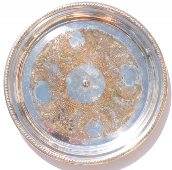 (3) Boston Red Sox Baseball Trays: (3) Trays dating from about the 1950s-1960s. 12 to 14" in diameter. Excellent