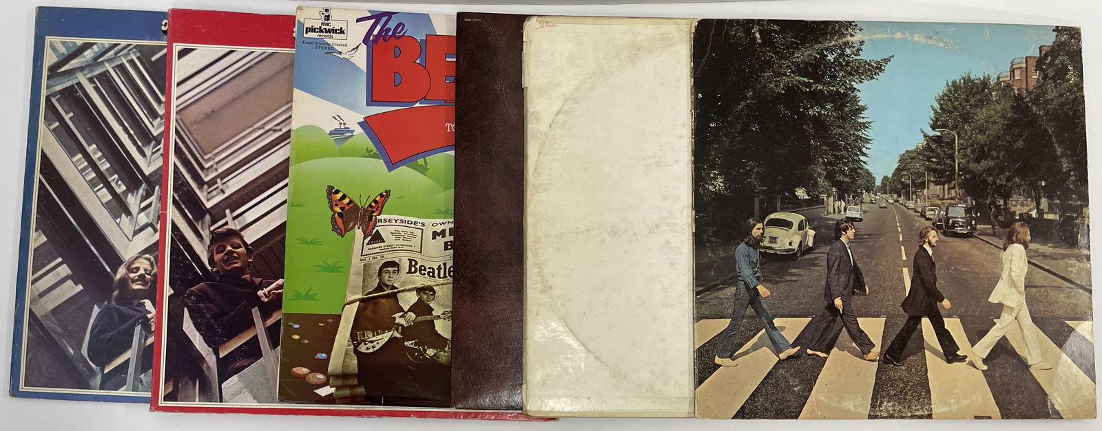 (6) BEATLES Record Albums (1 of 7)