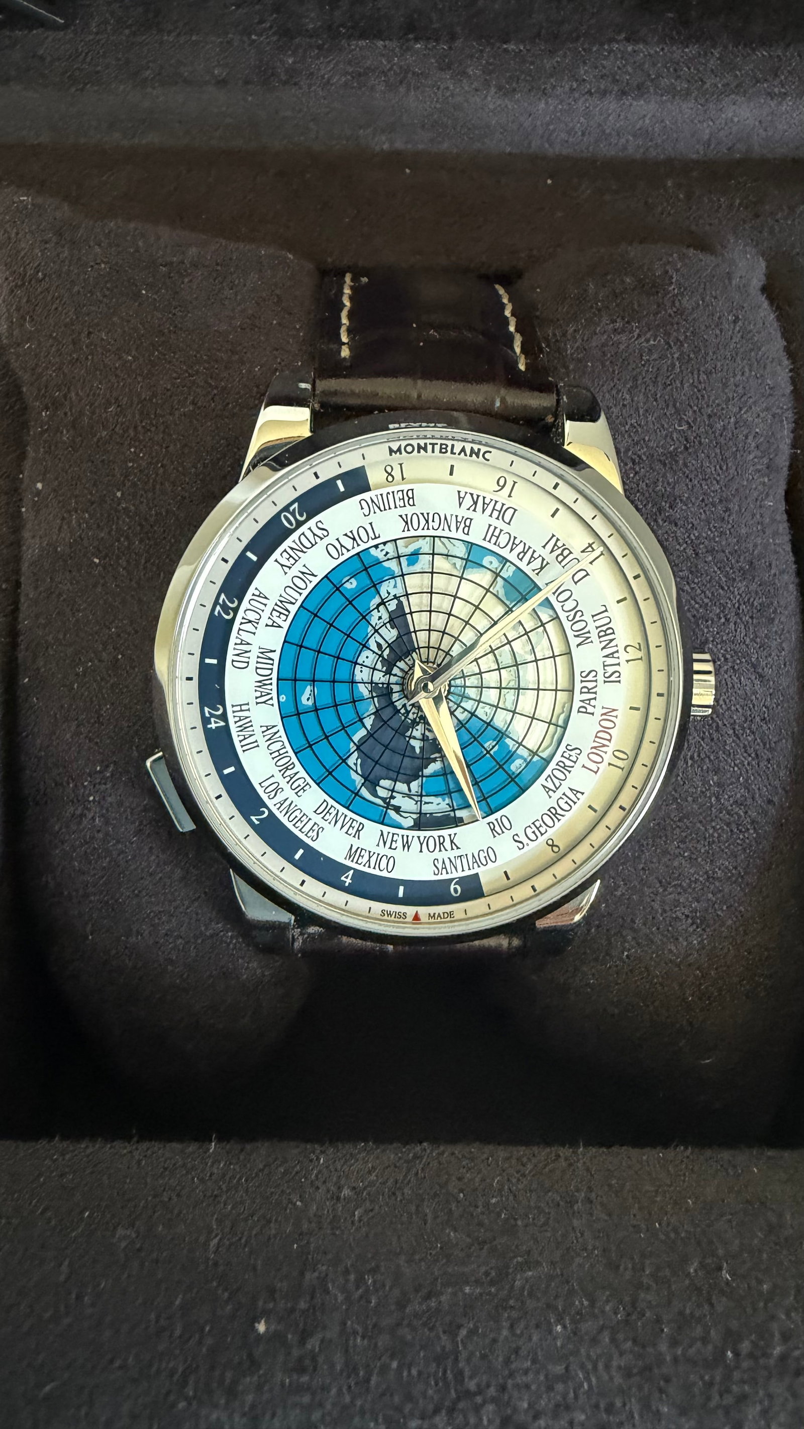 Montblanc Heritage Spirit Orbis Terrarum Automatic World Time Watch – Full Set with Extras: A striking representation of Montblanc's refined craftsmanship, this Heritage Spirit Orbis Terrarum watch offers world time functionality in a beautifully designed case. The dial features a vivid,