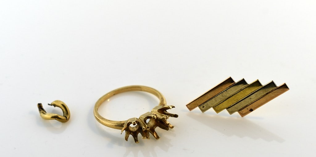 A Lot of 14K Gold Jewelry Scrap (1 of 3)