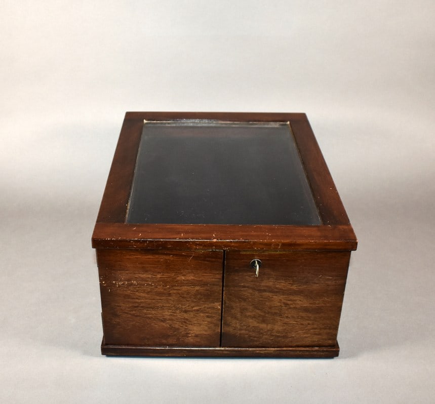 Vintage Walnut and Glass Medallion Display Case with Locking Hardware, Six Sliding Drawers (1 of 14)