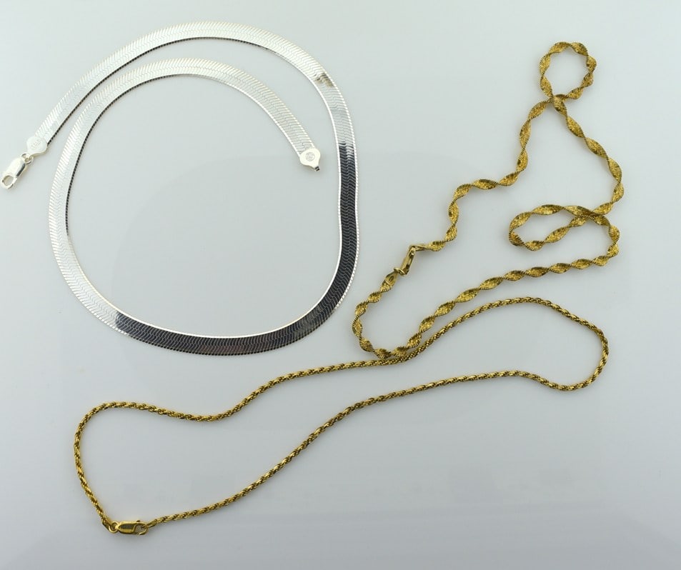 Three 925 Silver Necklaces: 19” Silver Herringbone, 18” Vermeil Twist & 18”  Verme (1 of 9)