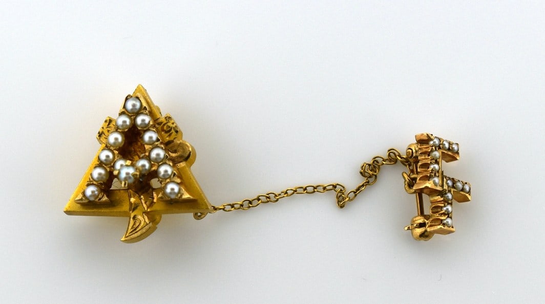 Vintage 10K Gold & Seed Pearl Alpha Gamma Delta Society Pin (1 of 3)