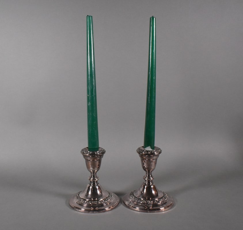 Pair of Gorham #YC3002 Silver Plate Candlesticks with Green Tapers (1 of 5)
